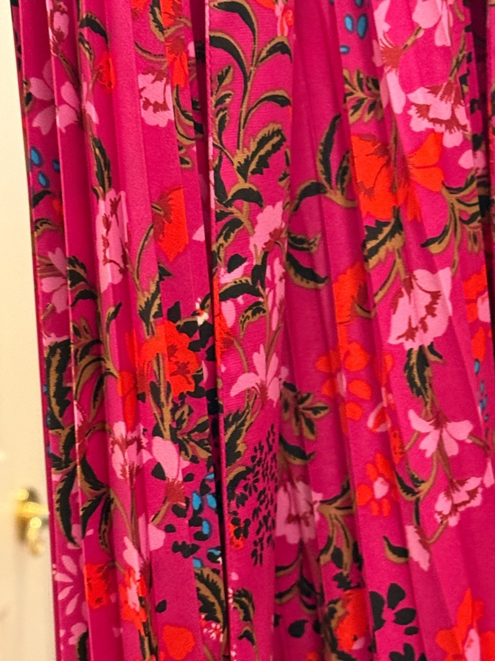 Fuchsia Floral Sleeveless Maxi Dress - Picture 4 of 10